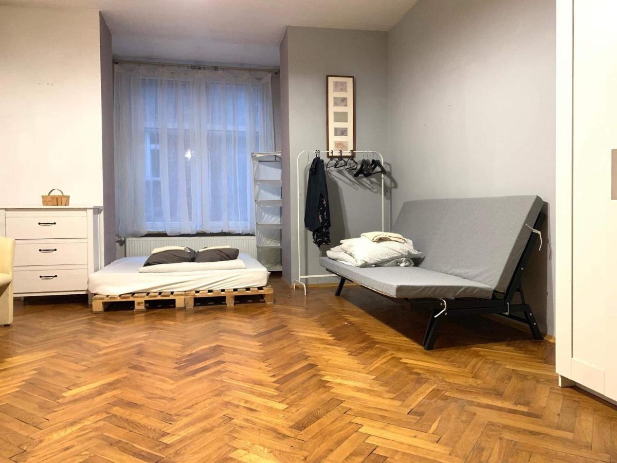 Spacious Apartment Krakau Exterior foto